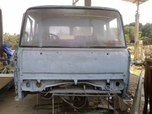 หัวรถสิบล้อ ซูโม่ 227 อุปกรณ์ครบทุกอย่างพร้อมประกอบได้เลย หัวรถสิบล้อ ซูโม่ 227 อุปกรณ์ครบทุกอย่างพร้อมประกอบได้เลย