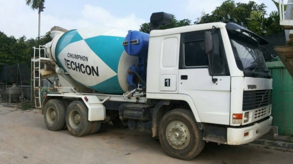 รถ 10 ล้อ VOLVO  โม่ปูน  345 แรงม้า.  ( มีขาย 2 คัน. )   สนใจติดต่อ  081 - 6079515