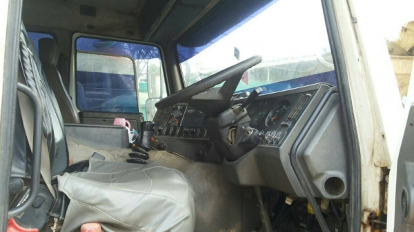 รถ 10 ล้อ VOLVO  โม่ปูน  345 แรงม้า.  ( มีขาย 2 คัน. )   สนใจติดต่อ  081 - 6079515