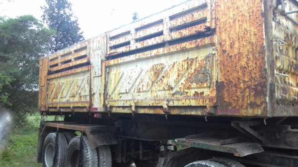 รถมิตซู  10  ล้อดั้ม MMFM528  เปลื่ยนเครื่อง 240 แรงม้า. ปี 41  ( ขายแม่ , ลูก )     สนใจติดต่อ  081 - 6079515