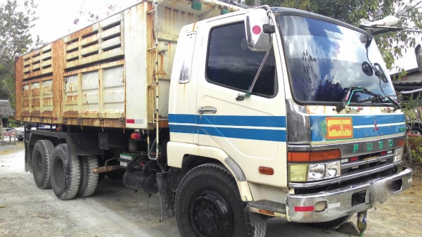 รถมิตซู  10  ล้อดั้ม MMFM528  เปลื่ยนเครื่อง 240 แรงม้า. ปี 41  ( ขายแม่ , ลูก )     สนใจติดต่อ  081 - 6079515