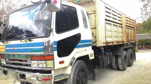 รถมิตซู  10  ล้อดั้ม MMFM528  เปลื่ยนเครื่อง 240 แรงม้า. ปี 41  ( ขายแม่ , ลูก )     สนใจติดต่อ  081 - 6079515