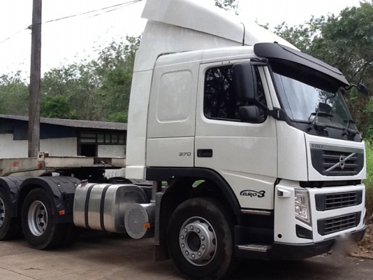 รถ VOLVO  10 ล้อ หัวลาก  370 แรงม้า. ปี 55  ( รถวิ่ง 6x,xxx กม. ) , ( ขายแม่ , ลูก )    สนใจติดต่อ  081 - 6079515