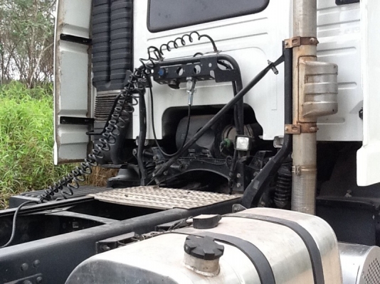 รถ VOLVO  10 ล้อ หัวลาก  370 แรงม้า. ปี 55  ( รถวิ่ง 6x,xxx กม. ) , ( ขายแม่ , ลูก )    สนใจติดต่อ  081 - 6079515