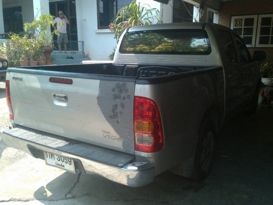 TOYOTA VIGO เกียร์ธรรมดา 4 ประตู 3.0G AIRBAG ABS ปี49 TOYOTA VIGO เกียร์ธรรมดา 4 ประตู 3.0G AIRBAG ABS ปี49