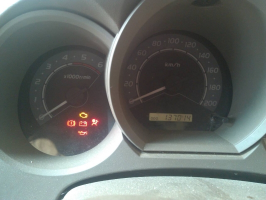 TOYOTA VIGO เกียร์ธรรมดา 4 ประตู 3.0G AIRBAG ABS ปี49 TOYOTA VIGO เกียร์ธรรมดา 4 ประตู 3.0G AIRBAG ABS ปี49