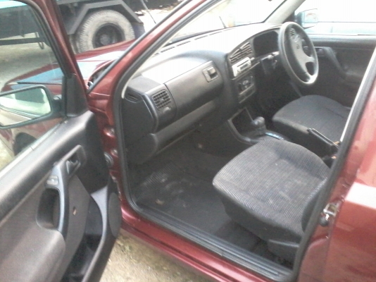 ขายด่วนครับ รถเก๋งโฟคเวนโต้ เครื่อง 1800 cc. รถสวยครับพร้อมใช้ราคาเบาๆครับ