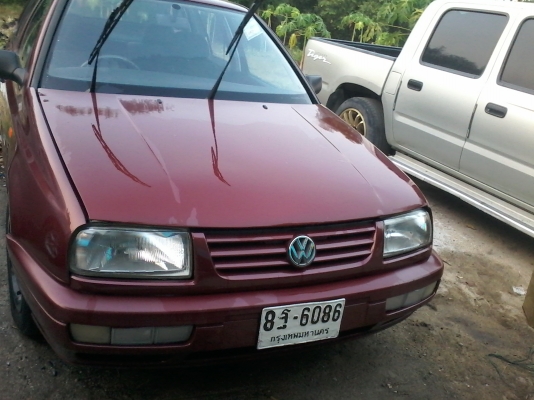 ขายด่วนครับ รถเก๋งโฟคเวนโต้ เครื่อง 1800 cc. รถสวยครับพร้อมใช้ราคาเบาๆครับ