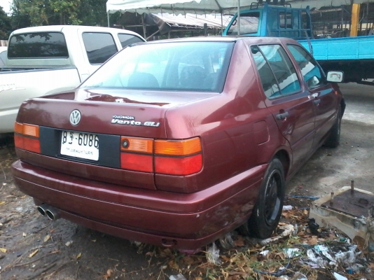 ขายด่วนครับ รถเก๋งโฟคเวนโต้ เครื่อง 1800 cc. รถสวยครับพร้อมใช้ราคาเบาๆครับ