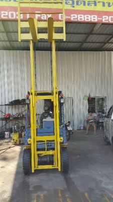 KOMATSU FD15-15 ขนาด1.5ตัน เสาสูง3เมตร เกียร์ธรรมดา เครื่องดีเซลC240 ชั่วโมงการใช้งาน2XXXชม. รถญี่ปุ่นแท้นำ รับประกันเครื่องเกียร์6เดือน ราคาต่อรองได้ 0816161541