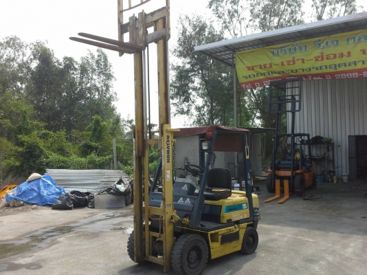 KOMATSU FD15-15 ขนาด1.5ตัน เสาสูง3เมตร เกียร์ธรรมดา เครื่องดีเซลC240 ชั่วโมงการใช้งาน2XXXชม. รถญี่ปุ่นแท้นำ รับประกันเครื่องเกียร์6เดือน ราคาต่อรองได้ 0816161541