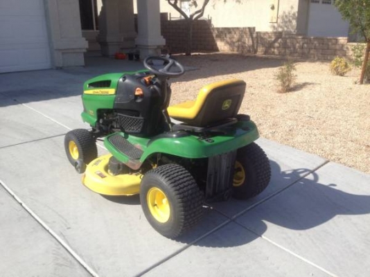 รถตัดหญ้านั่งขับ มือสองจากนอก John Deere 17แรงม้า รถตัดหญ้านั่งขับ มือสองจากนอก John Deere 17แรงม้า