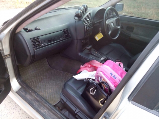 ขายE36วางเครื่อง1j_bo. Vvtiแก๊สหัวฉีดแล้ว แม็ค18 นิ้ว ยางใหม่กิ๊ก 4 เส้นครับ