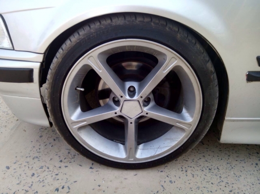 ขายE36วางเครื่อง1j_bo. Vvtiแก๊สหัวฉีดแล้ว แม็ค18 นิ้ว ยางใหม่กิ๊ก 4 เส้นครับ