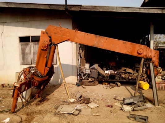 เครนKATO 3 ตัน4ปลอก3ชัก สภาพพร้อมใช้