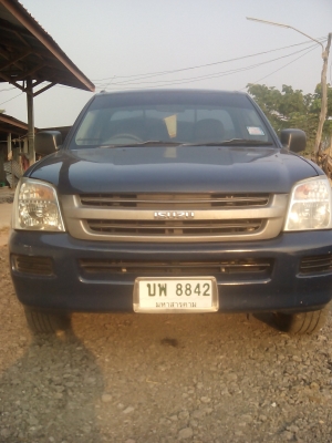 ขายกระบะตอนเดียวISUZU D MAX SPARK EX เทอร์โบ เพาเวอร์เครื่อง2.5ประหยัดน้ำมันน่าใช้ รถวิ่งไม่มาก