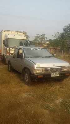 ขายถูก นิสสันบิ๊กเอ็ม ฝาแดง