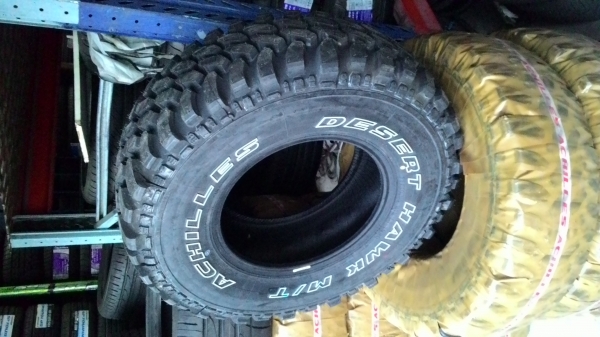 ขายยางใหม่ค้างปี 31x10.5r15