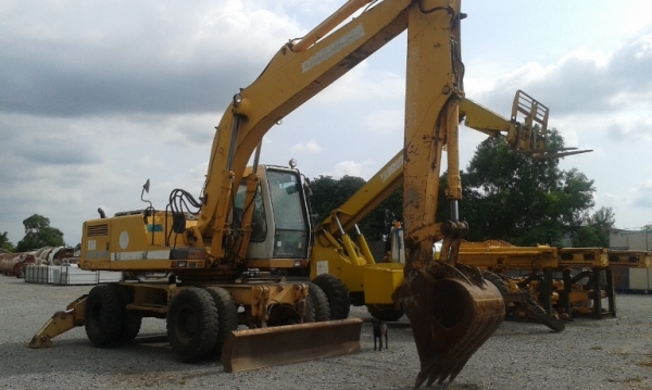 รถแบคโฮล้อยาง LIEBHERR รุ่น A922 มีทะเบียน,เอกสารครบ ขายพร้อม Campshell Boom พิเศษ รัศมีทำงาน ลึก16M กว้าง12M