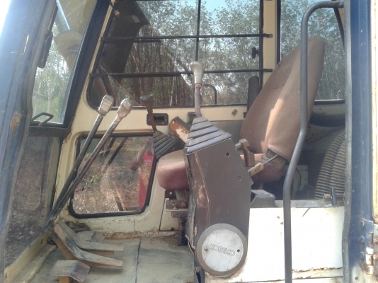 ขายรถแบคโฮ