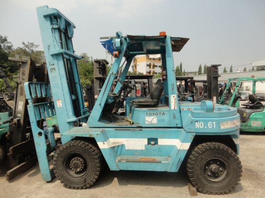 ขาย. รถโฟล์คลิฟท์ toyota 3FG60 ขนาด 6 ตัน เครื่องยนต์แก็ส น้ำมันเบนซิล ใส่แก็สได้ 2 ถัง