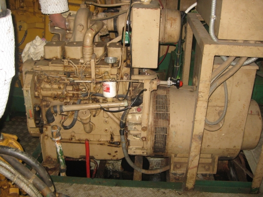 เรือเหล็ก มีทะเบียน,เอกสารครบ ตัวเรือ ยาว 17M กว้าง 4.5M ลึก 2.5M เครื่องยนต์ CAT 350HP 2 เครื่อง  พร้อมเครื่องปั่นไฟ Cummin 50KVA 1 เครื่อง