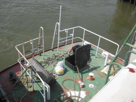 เรือเหล็ก มีทะเบียน,เอกสารครบ ตัวเรือ ยาว 17M กว้าง 4.5M ลึก 2.5M เครื่องยนต์ CAT 350HP 2 เครื่อง  พร้อมเครื่องปั่นไฟ Cummin 50KVA 1 เครื่อง