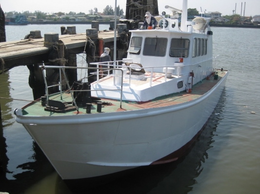 เรือเหล็ก มีทะเบียน,เอกสารครบ ตัวเรือ ยาว 17M กว้าง 4.5M ลึก 2.5M เครื่องยนต์ CAT 350HP 2 เครื่อง  พร้อมเครื่องปั่นไฟ Cummin 50KVA 1 เครื่อง