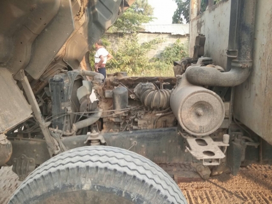 ขาย10ล้อเทรลเลอร์ 2เพลาMITSUBISHI FN527  TD5xxx กว่าหัวเดิมบาง ยางดีทั้ง10เส้น คัชชีสวยสภาพพร้อมใช้งาน