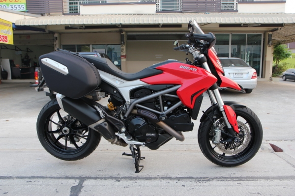 <<มาใหม่ >> ขาย Ducati Hyperstrada 821 วิ่งเพียง2000โล ทะเบียนพร้อม