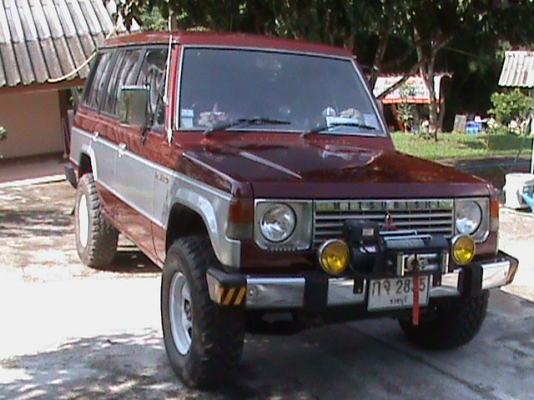 ขายหรือแลกมิสซูปาเจโร่เหลี่ยม4Wปี95เครื่องดีเซล2.5t หรือแลก