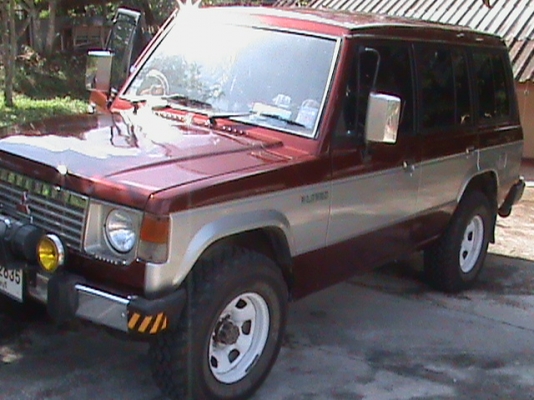 ขายหรือแลกมิสซูปาเจโร่เหลี่ยม4Wปี95เครื่องดีเซล2.5t หรือแลก