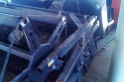 KUBOTA DC-70 รถเกี่ยวข้าว ปี 56 รถทำงานน้อย 688 ชม. เครื่องยนต์ 4 สูบแรงดีประหยัดน้ำมันสุดๆครับ ปั่นหน้ากว้าง 2 เมตรใช้งานคล่องตัวดีเร็วดีมากครับ ปล่อยเมล็ดข้าวแบบรองกระสอบได้ทั้งด้านข้างและด้านหลังครับสะดวกมาก ช่วงล่างเต็มแน่นดี พร้อมทำงานได้เลย ราคาต่อร