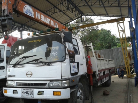 ขายรถหกล้อติดเครน 3 ตัน