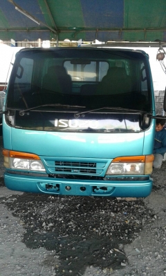 ขายNKR4ล้อไม่ติดเวลาป้ายเล็ก4300cc130แรงดีเซลทำสีภายนอก-ในใหม่เกือบป้ายแดง