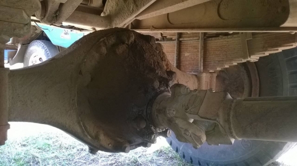 ขาย 6 ล้อหัวยาวดั้ม เครื่อง EH100 150 แรงม้า เฟืองท้าย ROCKY คัสซีสวยตลอดเส้น ทะเบียนพร้อมโอนครับ รถใช้งานอยู่