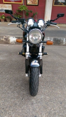 ขายคับ HONDA CB400 ปี97 เวอร์ชั่นS ของแต่งล้น ท่อแต่ง WRS. ทั้งเส้น ท้ายแต่งเทค3 โซ่สเตอร์เต็ม ยางหน้าหลังเต็ม แฮนด์บาร์ กระจกแต่ง กันล้ม อินวอยส์ สรรพสามิตร สวยๆ คับ ราคา 65500 บาท ส่งได้ทั่วไทยคับ สนใจติดต่อ 081-0578282 ไอดีไลน์ POPBIGBIKESAKON คับ สนใจ