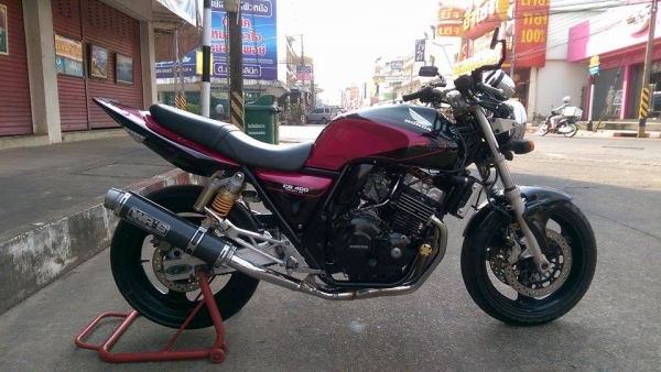 ขายคับ HONDA CB400 ปี97 เวอร์ชั่นS ของแต่งล้น ท่อแต่ง WRS. ทั้งเส้น ท้ายแต่งเทค3 โซ่สเตอร์เต็ม ยางหน้าหลังเต็ม แฮนด์บาร์ กระจกแต่ง กันล้ม อินวอยส์ สรรพสามิตร สวยๆ คับ ราคา 65500 บาท ส่งได้ทั่วไทยคับ สนใจติดต่อ 081-0578282 ไอดีไลน์ POPBIGBIKESAKON คับ สนใจ