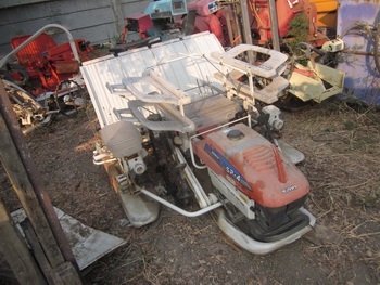 รถปลูกข้าว 4 แถว มาแล้วนะครับ - KUBOTA: SP-4 ตัวนี้ หยอดเมล็ดได้ หยอดปุ๋ยได้ ด้วยครับ คุ้มจริงๆ สภาพสวย เก่าญี่ปุ่นแท้