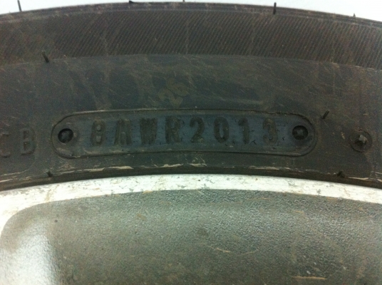 ขายยาง Dunlop 195-60-15 LM 703 สัปดาห์ 20 ปี 13 ใช้น้อยมากตุ่มยางยังอยู่เลยลงพื้นได้2เดือนกว่าๆเองคับ ขายยาง Dunlop 195-60-15 LM 703 สัปดาห์ 20 ปี 13 ใช้น้อยมากตุ่มยางยังอยู่เลยลงพื้นได้2เดือนกว่าๆเองคับ