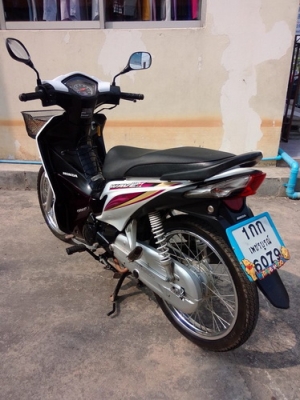 Honda Wave110i รถปี56 สวยๆประหยัดน้ำมัน ราคาถูกๆครับ