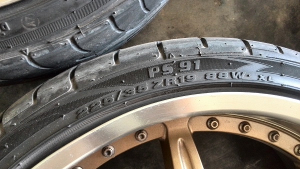 **ขายล้อ**5รู110/114..หน้า19กว้าง8.5 หลัง20กว้าง11  17000