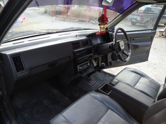 กระบะ บิ๊ก เอ็ม  แค็ป  เครื่องดี  ฝาแดง   BD 25 แอร์เย็น  เครื่องยนต์ดี  แน่น   เฟืองท้ายดี  ไม่หอน   เอกสารพร้อมโอน   สนใจติ