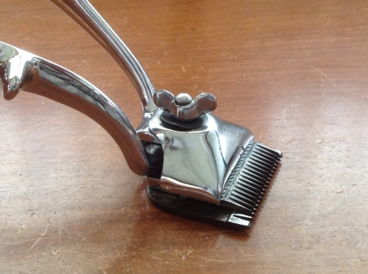 ขายปัตตาเลี่ยน Vintage John Oster Mfg.Co. ระบบ Manual ขายปัตตาเลี่ยน Vintage John Oster Mfg.Co. ระบบ Manual