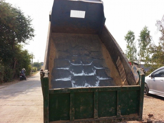 ขาย6ล้อ ดั้มMITSUBISHI เครื่อง110แรง เครื่องดี คัชซีสวย ภายในสวย ยาง825R16 ยางดี สภาพพร้อมใช้งาน เอกสารพร้อมโอน จัดไฟแนนซ์ได้ เงื่อนไขง่ายๆวันเดียวรับรถ สนใจโทร 090-8588220คุณนะ 093-3258446บิวตี้ ID:narong498 หรือ www.truck.in.th/498 หรือfb:ณรงค์ ซื้อขายร