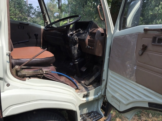 ขาย 6 ล้อดั้มเกษตร 777 เครื่อง 117 แรง สภาพสวยพร้อม