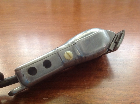 ขายปัตตาเลี่ยน VINTAGE WAHL ระบบไฟฟ้า 110 V (ใช้กับหม้อแปลงไฟ 110 V)