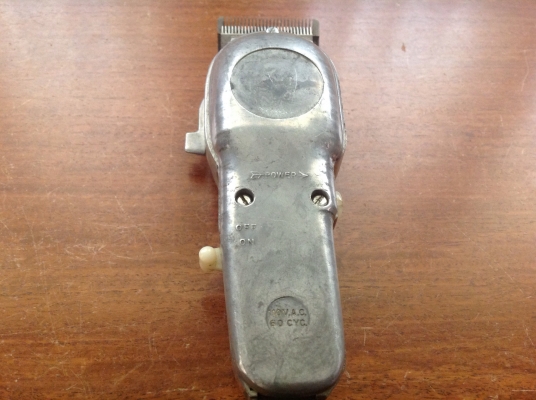ขายปัตตาเลี่ยน VINTAGE WAHL ระบบไฟฟ้า 110 V (ใช้กับหม้อแปลงไฟ 110 V)