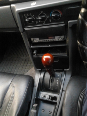 VOLVO 740 เครื่อง 1 J.  2400 cc  มี ABS. ติดแก๊ส LPG  ติดต่อ 081-427-3941