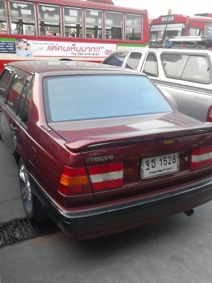 VOLVO 740 เครื่อง 1 J.  2400 cc  มี ABS. ติดแก๊ส LPG  ติดต่อ 081-427-3941
